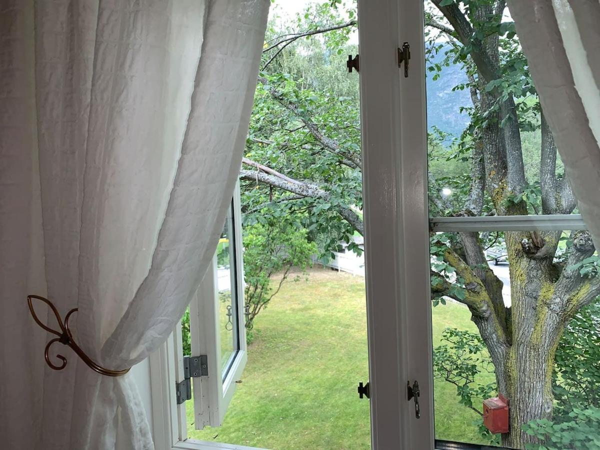 Aobrio Holidayhouse, Authentic Norwegian Farmhouse Close To Flam Lærdalsøyri Esterno foto